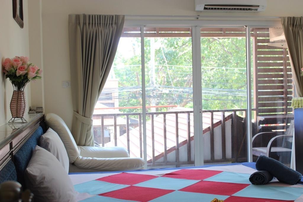 Dacha Beach Aparthotel Pattaya Exterior foto