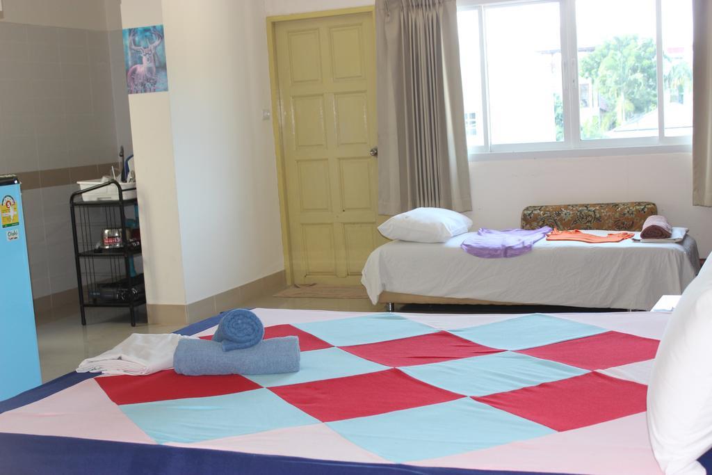 Dacha Beach Aparthotel Pattaya Exterior foto